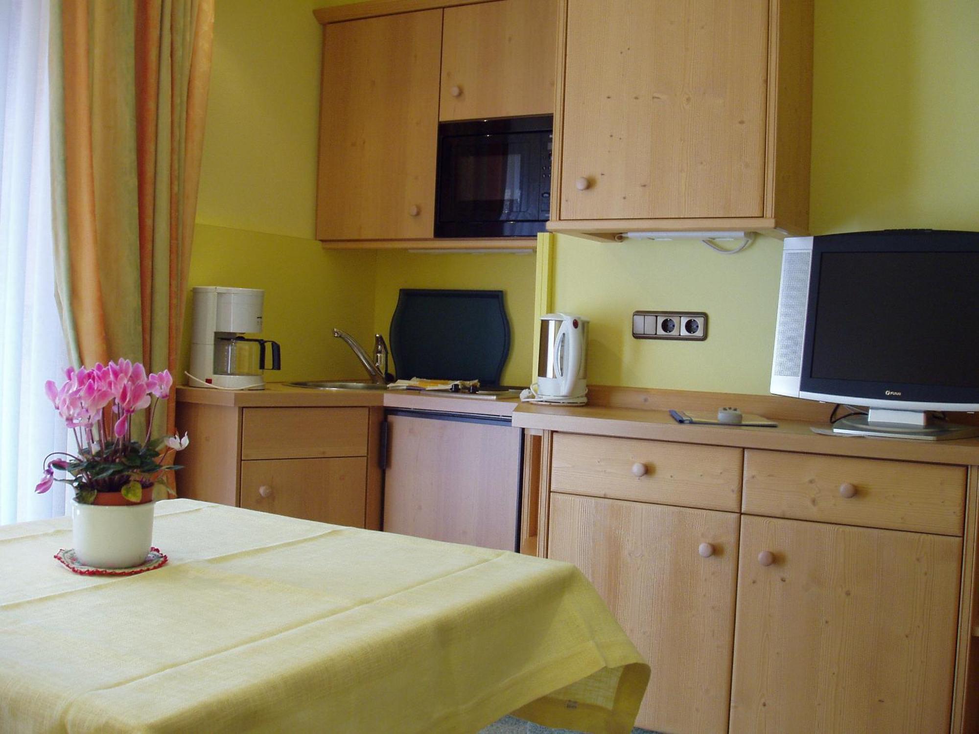 Gaestehaus Zur Faerbe Apartments Oberstdorf Eksteriør billede