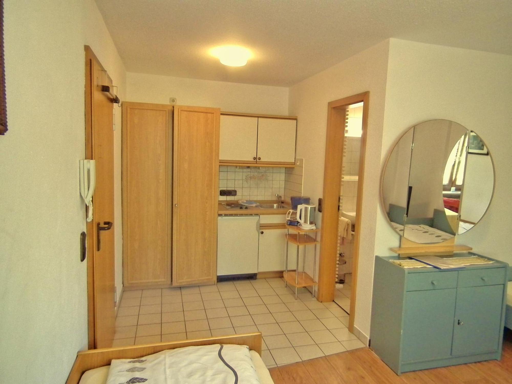 Gaestehaus Zur Faerbe Apartments Oberstdorf Værelse billede